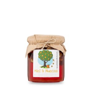 Tarro de miel con nueces ecológicas de La Colmena de Teo sobre fondo rústico